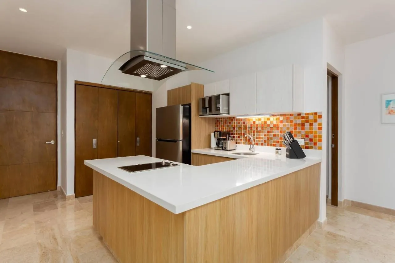 New Condo In Nice Vacation Complex - 5 People Playa del Carmen Holiday home