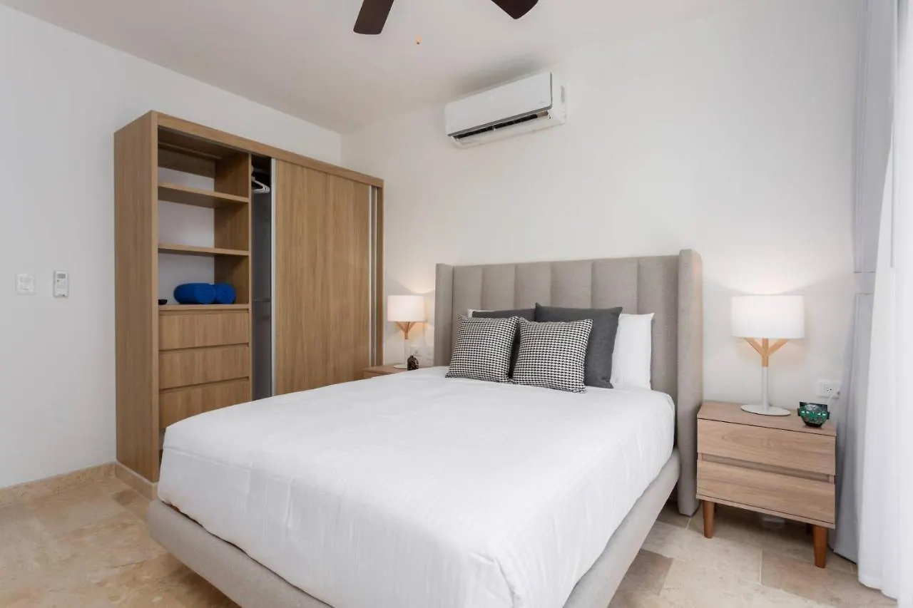 New Condo In Nice Vacation Complex - 5 People Playa del Carmen Holiday home