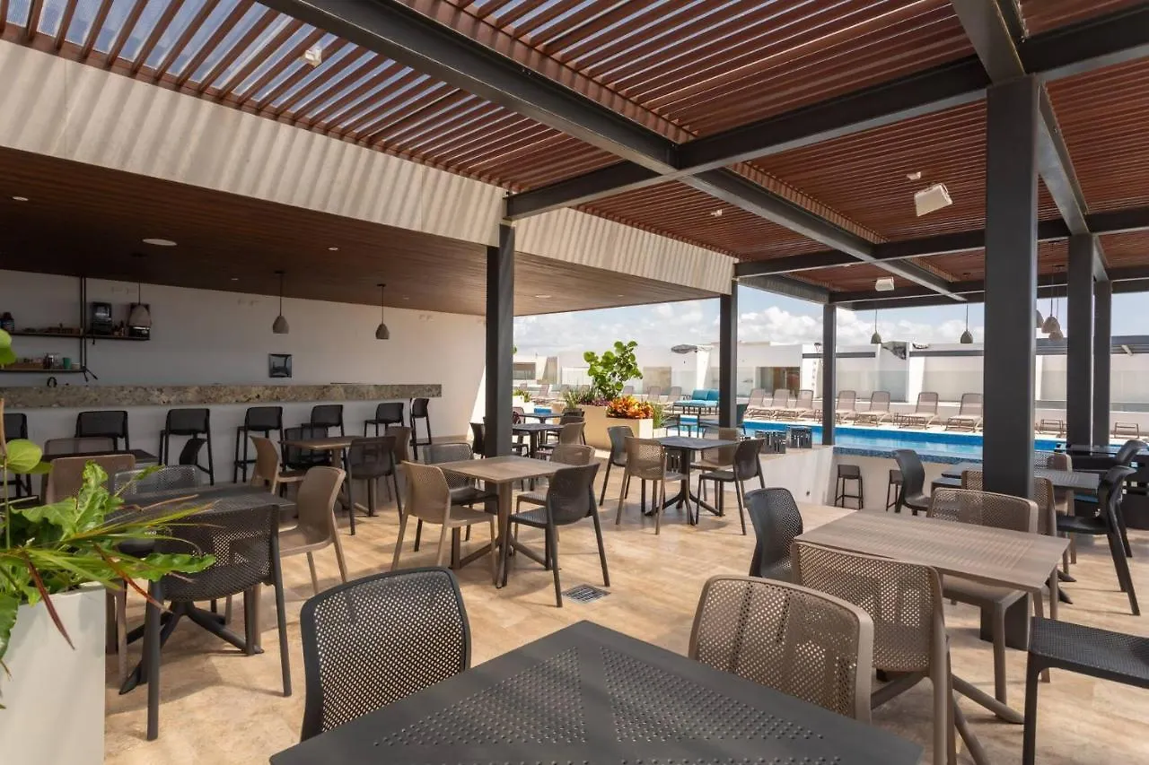 New Condo In Nice Vacation Complex - 5 People Playa del Carmen
