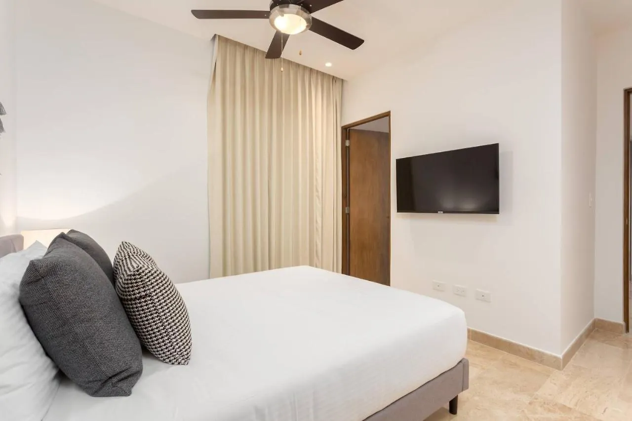 New Condo In Nice Vacation Complex - 5 People Playa del Carmen Holiday home