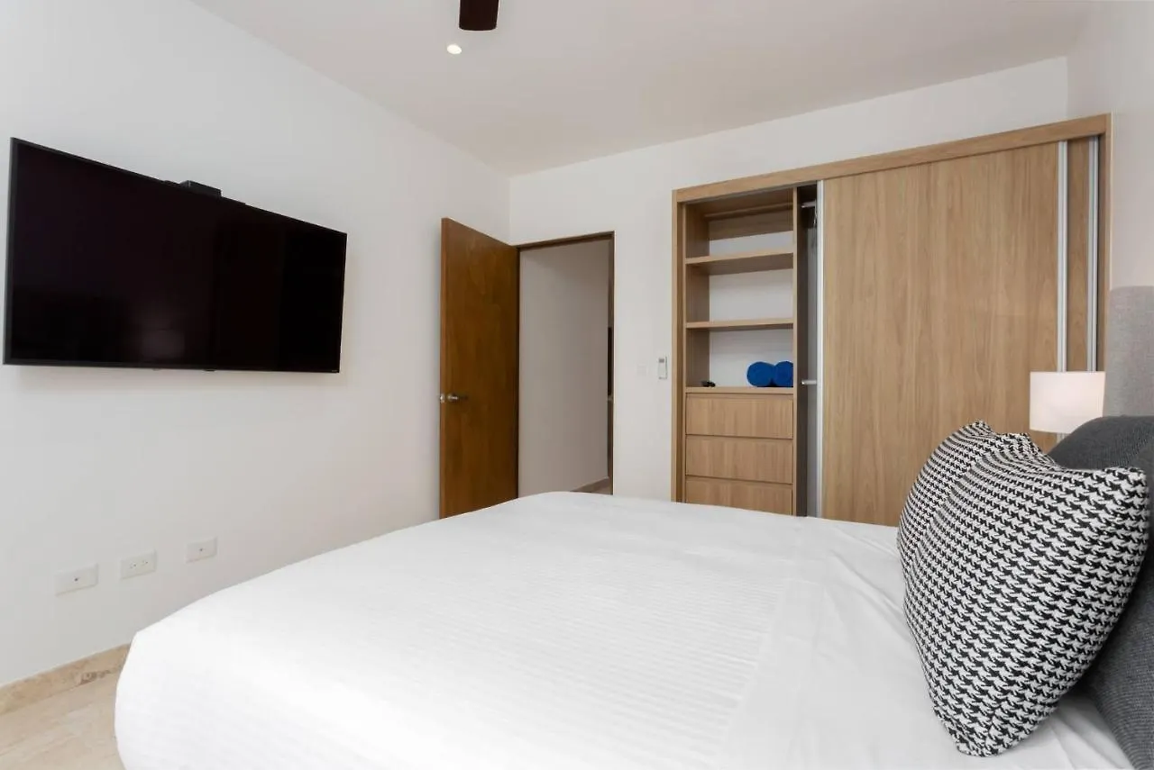 New Condo In Nice Vacation Complex - 5 People Playa del Carmen Mexico